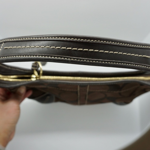 **SOLD** Coach | Signature C Canvas & Leather Bag - Picture 5 of 8